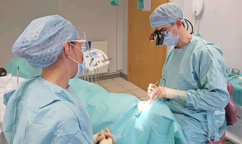 Implant-Surgery